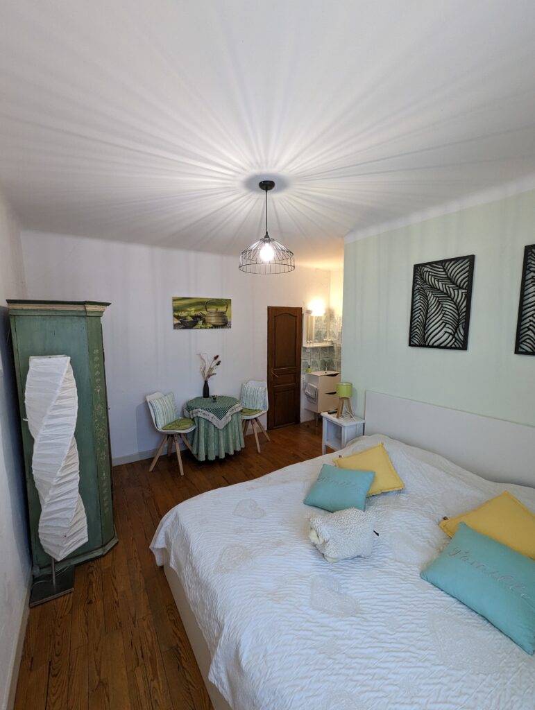 PXL_20230220_131922415.MP